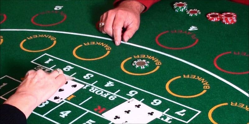 Luật chơi baccarat là gì